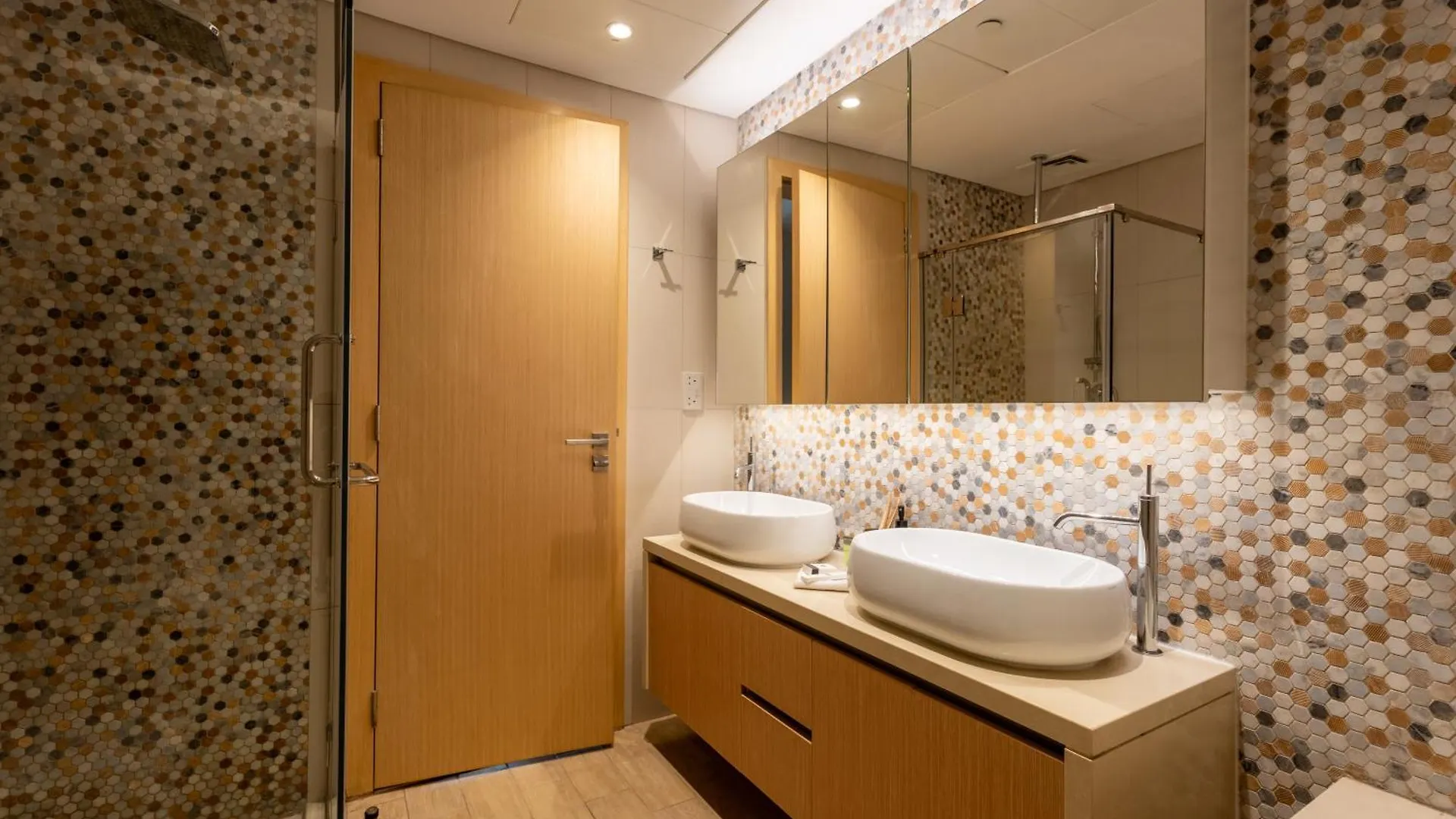 Daire Sustainable Stylish Mayan 1 Bedroom - Yas Island Abu Dabi