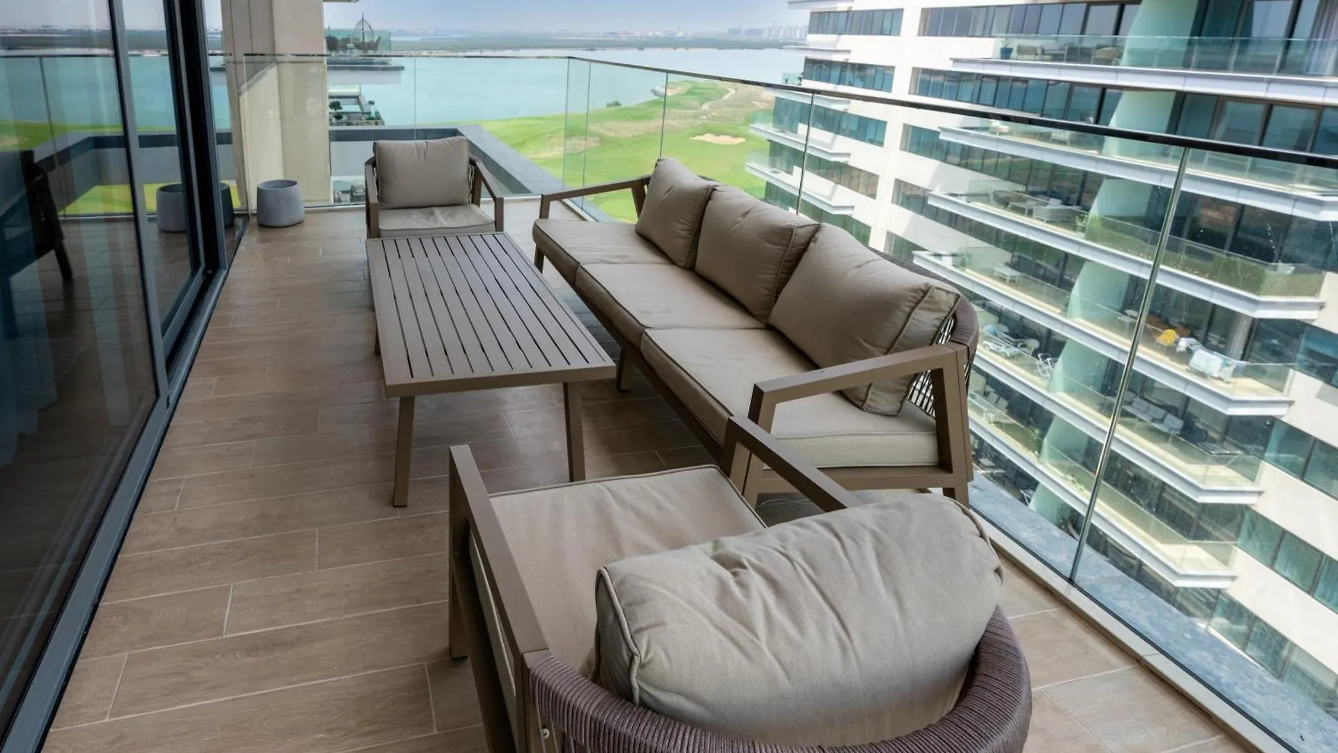 Sustainable Stylish Mayan 1 Bedroom - Yas Island Abu Dhabi